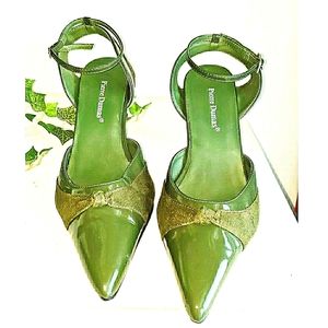 Pierre Dumes . Ladys Heels